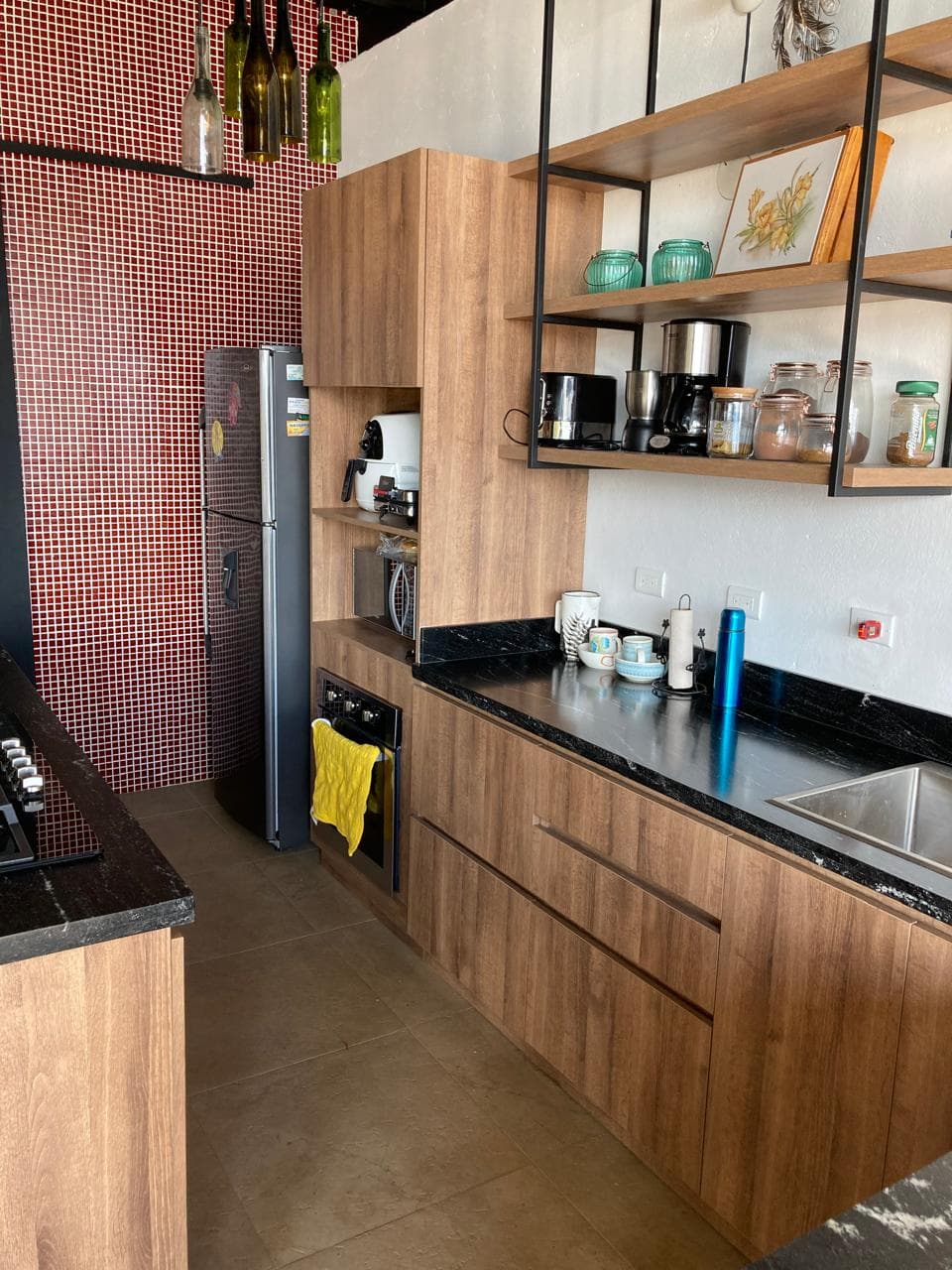 ¿Cuánto cuesta remodelar una cocina en Medellín en 2026?